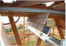 Razor-Back conveyor belt cleaner in application